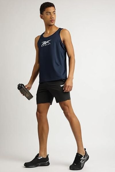 Reebok Men's Solid Regular Fit T-Shirt