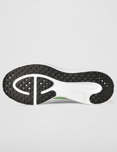 Nike Mens Revolution 8 Running