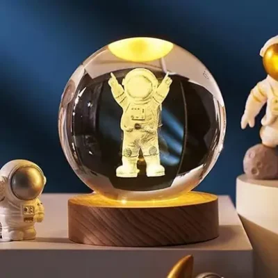 3D Astronaut Crystal Ball LED Lamp